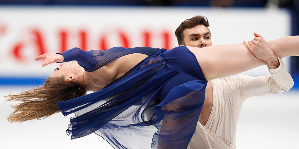 Šoreiz kleita nepievīla: Papadaki/Sizerons izcīna trešo pasaules čempionu titulu dejās uz ledus