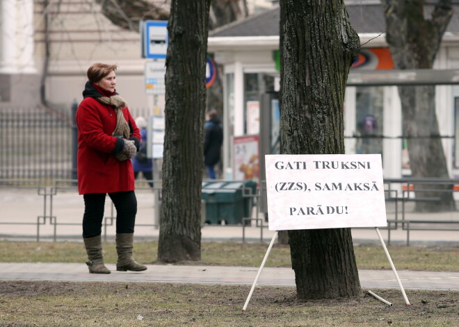 10 bērnu māte Vaira Leiškalne gadiem ilgo nodokļa strīdu ar Jūrmalas domi centīsies risināt tiesā