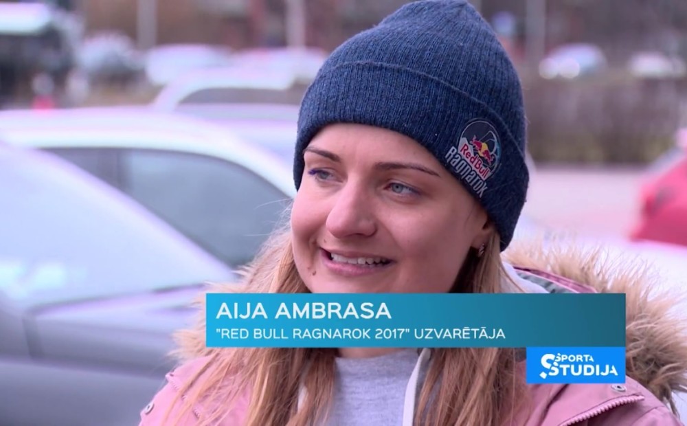 Latvijas sportiste Ambrasa triumfē Pasaules kausā ziemas kaitbordā