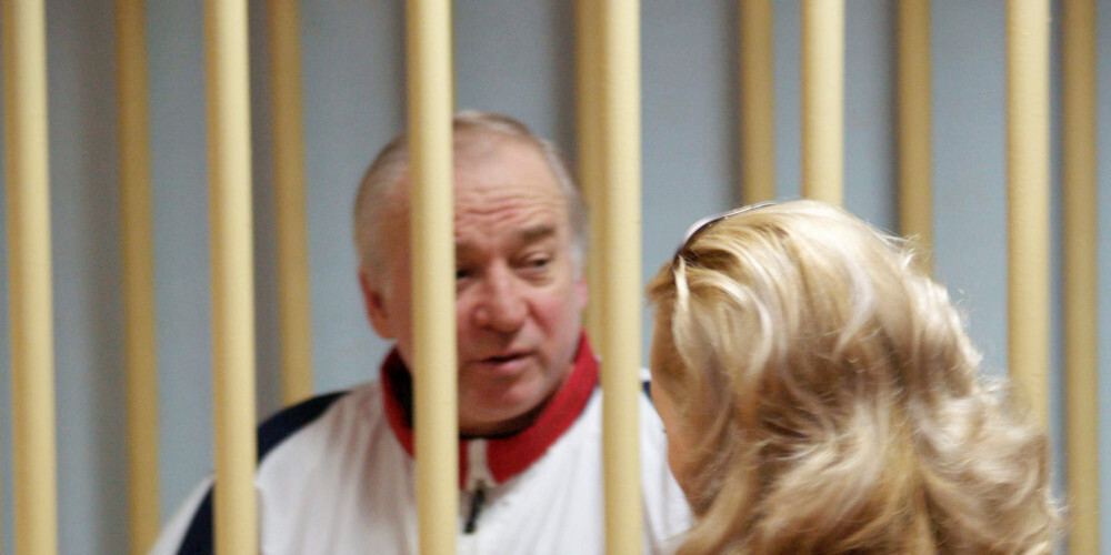 Сергей Викторович Скрипаль (род. 23 июня 1951, Калининград, РСФСР, СССР) — советский, российский и британский военный разведчик, до 1999 года сотрудник ГРУ, полковник. В 2006 году осуждён в России за государственную измену в форме шпионажа в пользу спецслужб Великобритании и лишён воинского звания. С 2010 года, после помилования и обмена заключёнными шпионами между Россией и США, живёт в Великобритании, где получил гражданство, сохранив гражданство России