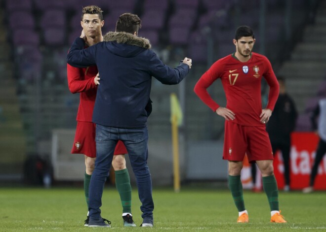 Pati spēle Portugālei un Ronaldu bija pagalam neveiksmīga, jo tika piedzīvots zaudējums ar 0:3.