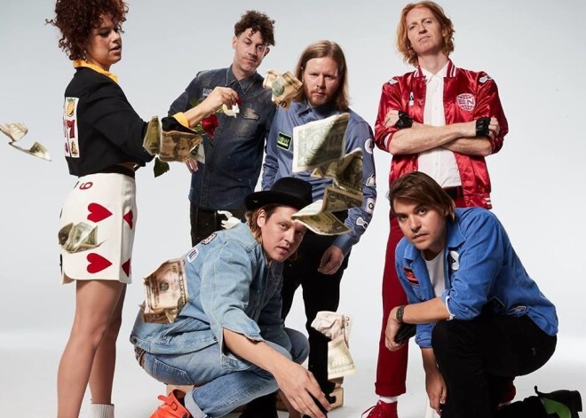 Latvijā uzstāsies populārā kanādiešu grupa "Arcade Fire"