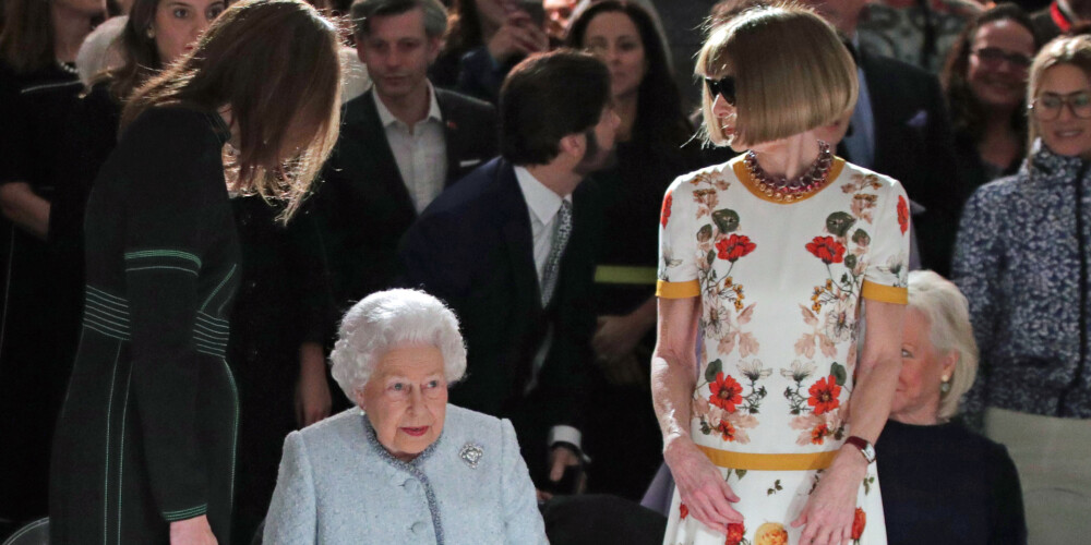 15 lietas, ko nedrīkst teikt vai darīt karalienes Elizabetes II klātbūtnē