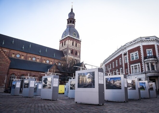 Doma laukumā apskatāma Baltijas valstu galvaspilsētu - Tallinas un Viļņas - fotogrāfiju izstāde