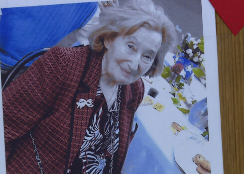Satriekti par 85 gadus vecās ebreju kundzes slepkavību, parīzieši iziet ielās