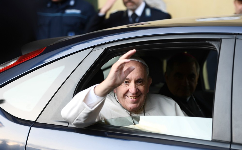 Elles nav, it kā paziņojis pāvests. Vatikāns kritizē žurnālistu