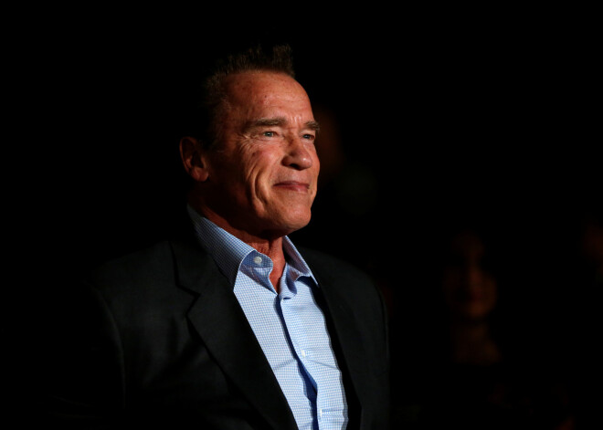 Arnolds Švarcenegers pārcietis sirds operāciju