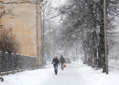 No rīta apgrūtināta pārvietošanās ir teju visā Latvijas teritorijā.