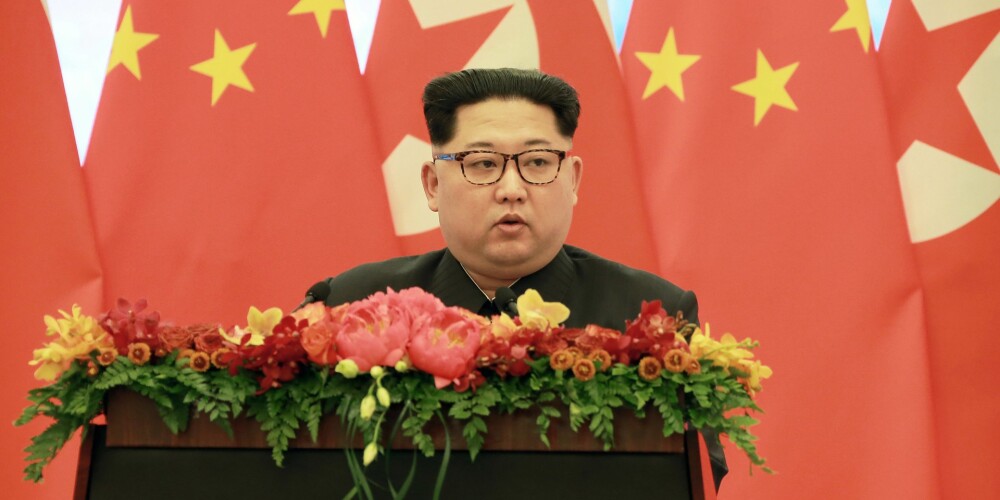 Ziemeļkorejas līderis Kims Čenuns, viesojoties Ķīnā.