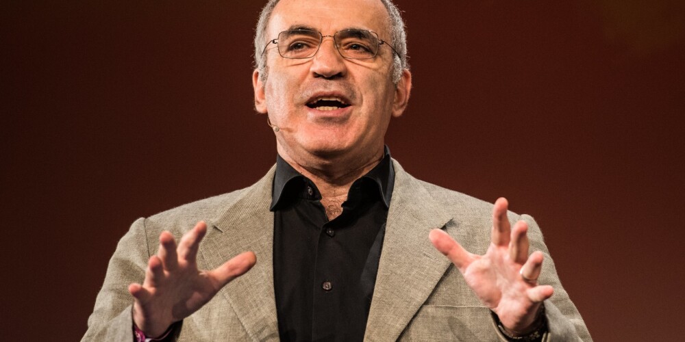 Bijušais pasaules šaha čempions un Kremļa kritiķis Garijs Kasparovs.