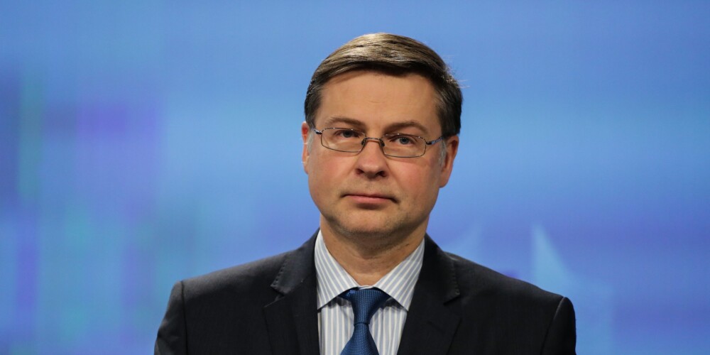 Valdi Dombrovski virza par LU goda biedru