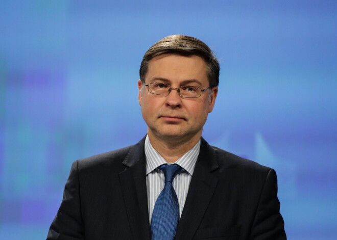 Valdi Dombrovski virza par LU goda biedru