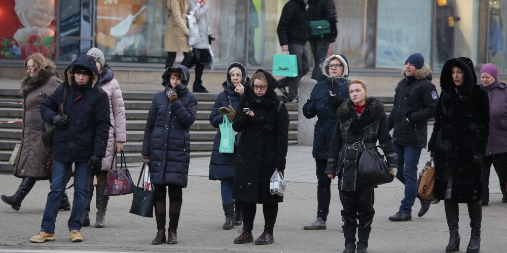 Aptauja: vairums Latvijas iedzīvotāju jūtas kā brīvi cilvēki
