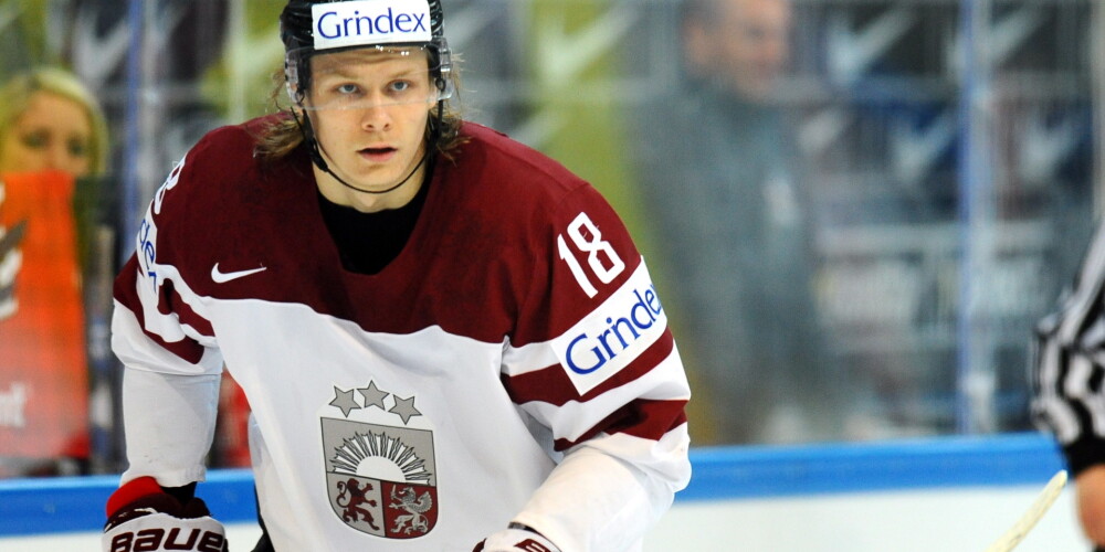 Hārtlijs nosauc Latvijas hokeja izlases sastāvu pirmajām pārbaudes spēlēm