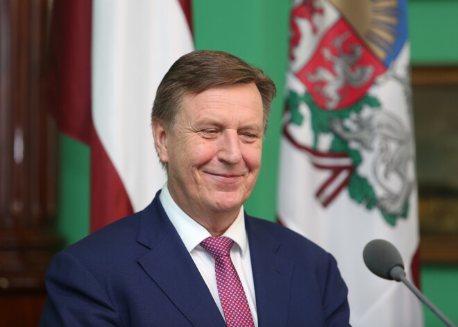 Кучинскис похвалил министров за хорошую работу
