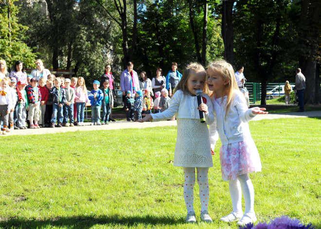 Kā 5 gadus vecu bērnu dārziņā sagatavot skolai? Reformas radījušas neziņu skolotājos un mazuļu vecākos