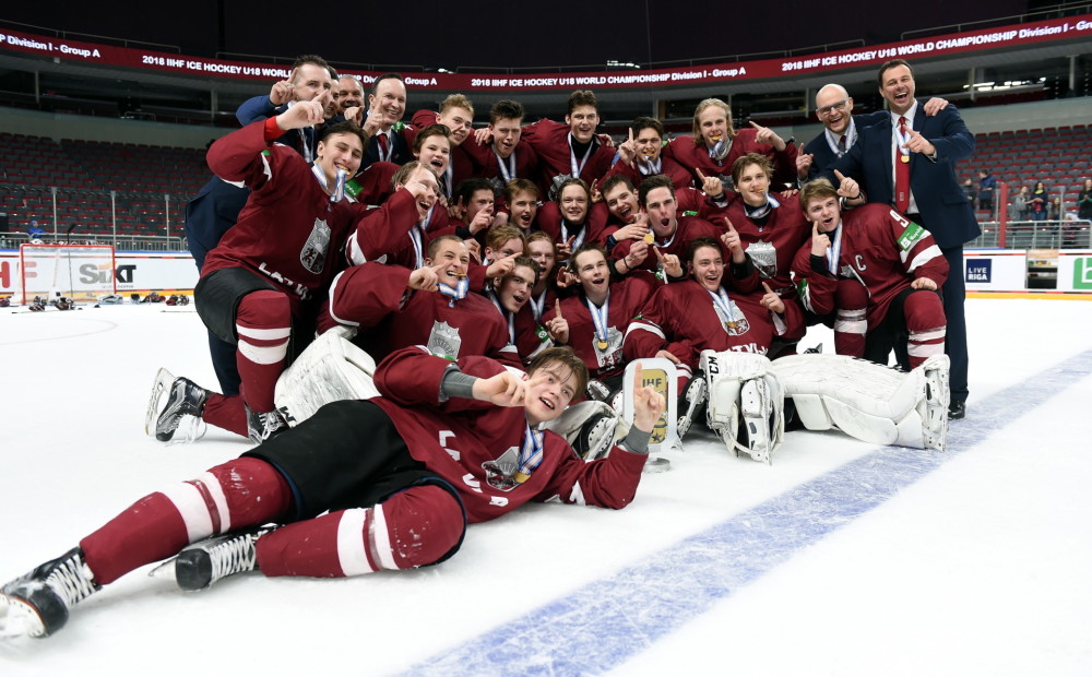 Uz eliti tikušie mūsu jaunie hokejisti Rīgā aizvadīto pasaules čempionātu pabeidz perfekti