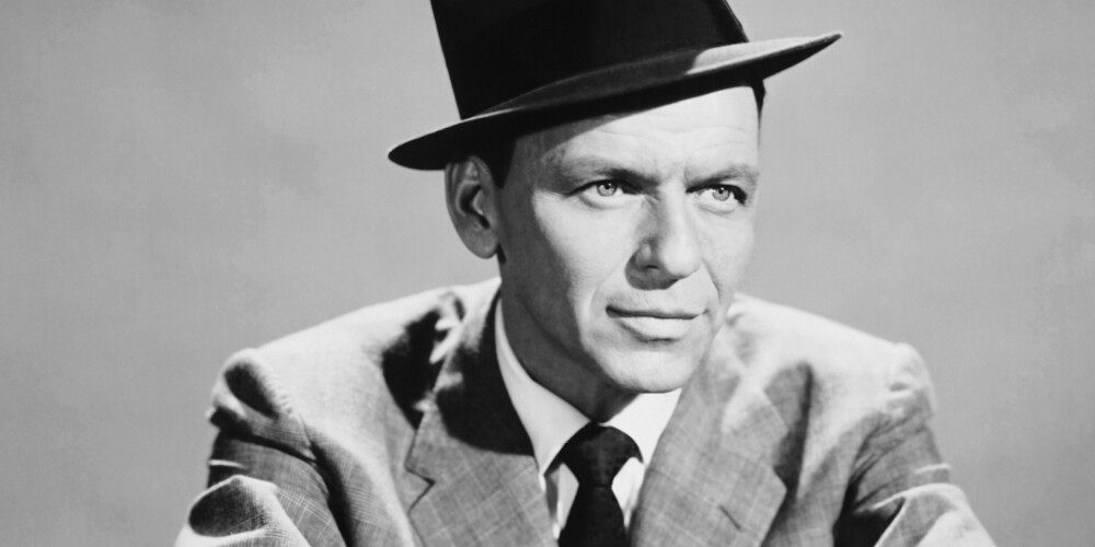 Frānsiss Alberts "Frenks" Sinatra (angļu: Francis Albert "Frank" Sinatra, dzimis 1915. gada 12. decembrī Hobokenā, ASV, miris 1998. gada 14. maijā Losandželosā) bija amerikāņu dziedātājs un aktieris, kura karjera ilga no 1939. līdz 1995. gadam. Sinatru dažkārt sauc par 20. gadsimta ievērojamāko dziedātāju. Viņa pazīstamākās dziesmas ir Strangers in the Night, My Way un New York, New York.