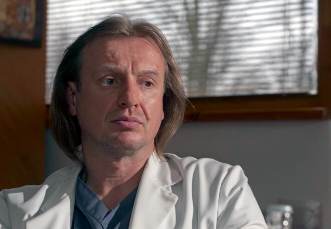 Andrejs Ērglis ir rados ar akadēmiķi Paulu Stradiņu.