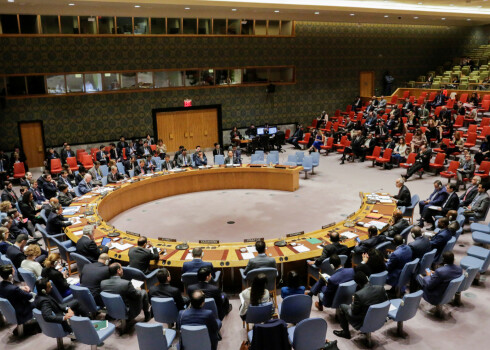 На внеочередном заседании Совбеза ООН обсудили атаку по Сирии; предложенная Россией резолюция принята не была