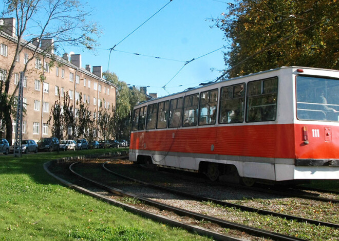 Daugavpilī izvērtē skandalozo tramvaju vagonu iepirkumu