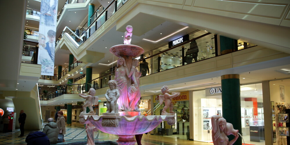 Вестибюль торгового центра Galleria Riga
