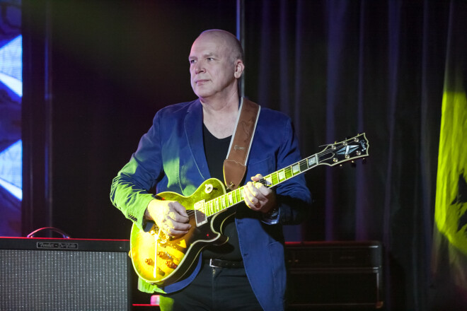 Jau 6. maijā ģitāristam Aivaram Gudrajam būs 60. dzimšanas dienā