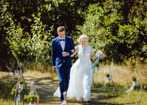 Ieva Sutugova un Jānis Miltiņš kāzu dienā.