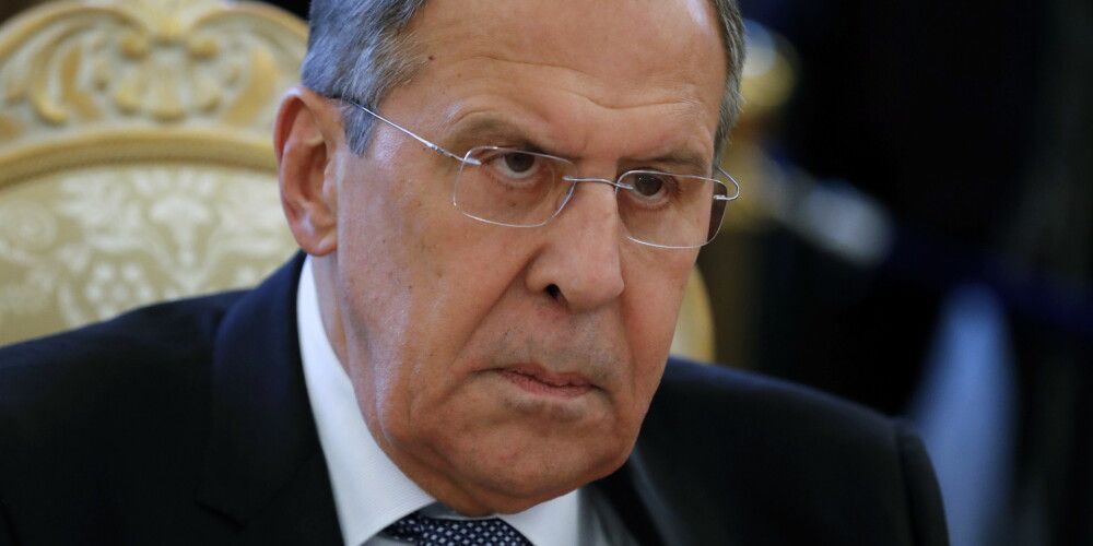 Lavrovs paziņo, ka Krievija varētu piegādāt Sīrijai modernākas zenītraķetes