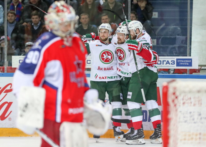 Kazaņas "Ak Bars" hokejisti nonāk uzvaras attālumā no KHL čempiontitula