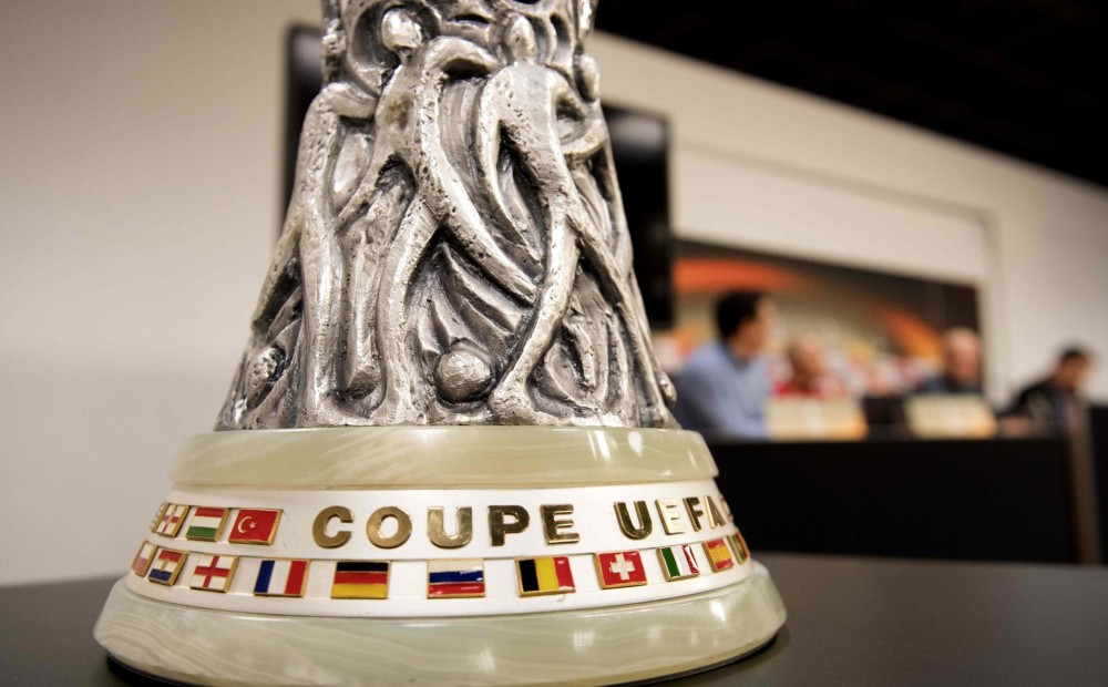 Meksikā nozog UEFA Eiropas līgas kausu, kas vēlāk mīklaini atrodas