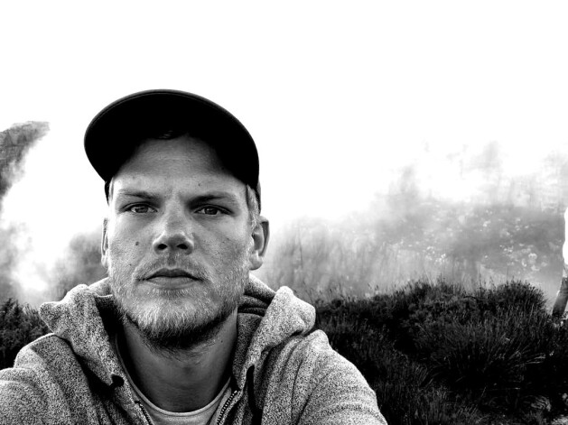 Raidorganizācija: Mirušā zviedru dīdžeja "Avicii" autopsijā nav konstatēts nekas aizdomīgs.