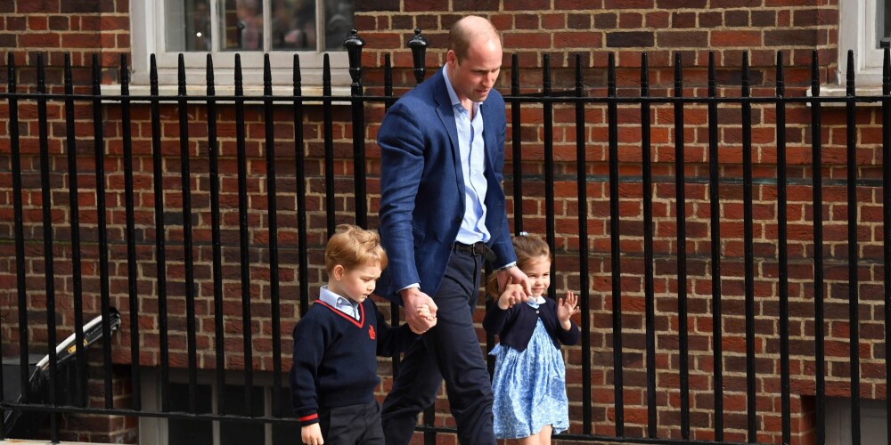 Принц Джордж и принцесса Шарлотта навестили новорожденного брата в госпитале