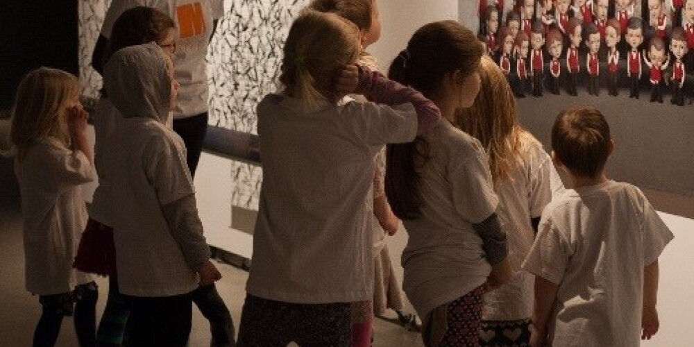 Izglītojoša programma bērniem “Es arī!” izstāžu zālē “Rīgas mākslas telpa”