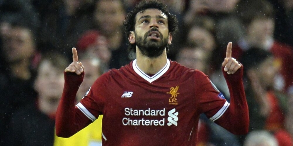 Salāham divi vārti pret bijušo komandu, "Liverpool" UEFA Čempionas līgas pusfinālu sāk ar uzvaru septiņu vārtu mačā