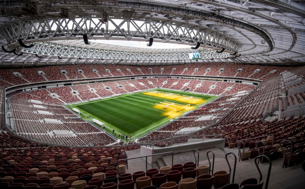 Krievijā futbola Pasaules kausa stadionos izredzētie drīkstēs ienest pat kokaīnu, heroīnu un marihuānu
