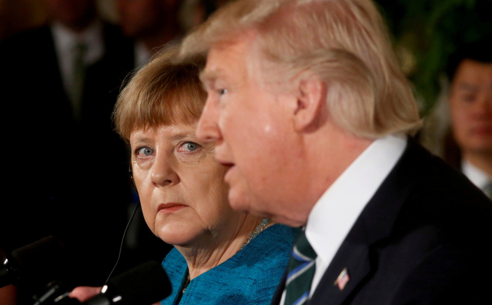 Merkele devusies uz ASV, lai tiktos ar Trampu