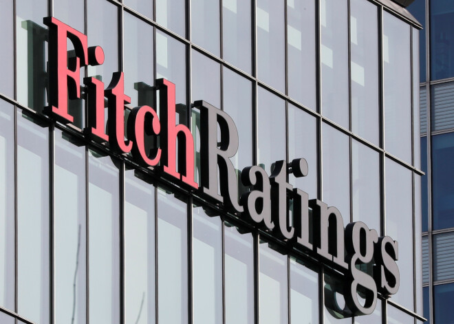 "Fitch Ratings" saglabā Latvijas kredītreitingu "A-" līmenī ar stabilu nākotnes perspektīvu