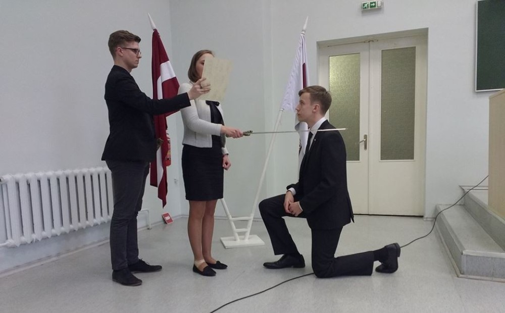Ārkārtas kongresā par Latvijas Studentu apvienības prezidentu ievēl Dāvi Freidenfeldu