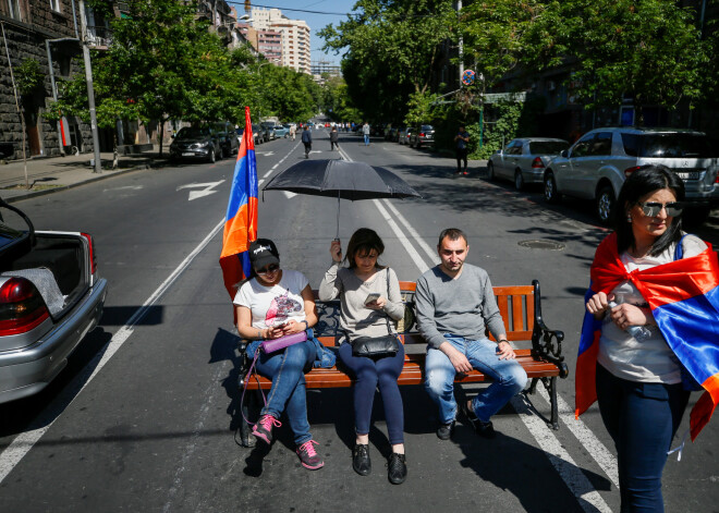 Тотальная забастовка: движение в Ереване полностью парализовано