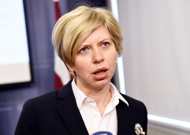 Veselības apdrošināšanas brīvprātīgas iemaksas (51,60 eiro) būtu jāveic aptuveni 100 000 līdz 300 000 cilvēku