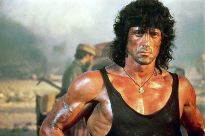 Silvestrs Stallone kā Rembo.