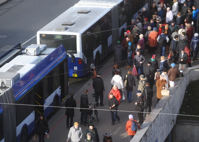 Aprīlī visvairāk bezbiļetnieku 3. autobusa maršrutā