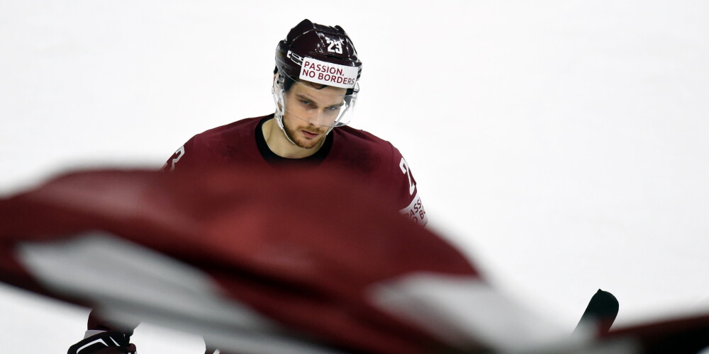 Latvijas hokeja izlase spēlei pret ASV gatavojas bez Džeriņa un Bļugera