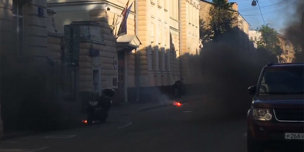 Maskavā noticis uzbrukums Latvijas vēstniecībai