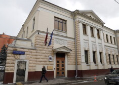 Pēc uzbrukuma Latvijas vēstniecībai Krievijā darbinieki jūtas droši; atklāti arī uzbrucēji