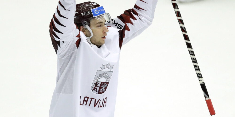 Latvijas hokeja izlase pasaules čempionātā, visticamāk, paliek bez viena no aizsardzības balstiem