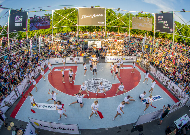 Svētdien, 13.maijā pl.19.00 ar grandiozu šovu un vēl nebijušu starptautisko 3 pret 3 basketbola turnīru, Grīziņkalna sporta kompleksā tika atklāta Latvijā lielākās jauniešu ielu sporta un kultūras kustības "Ghetto Games" desmitā sezona.