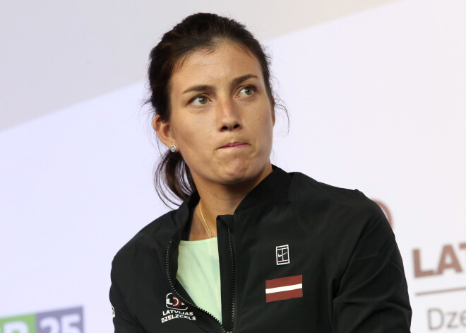 Sevastova Romas WTA "Premier" turnīra otrajā kārtas mača pirmajā setā uzvar Kruniču