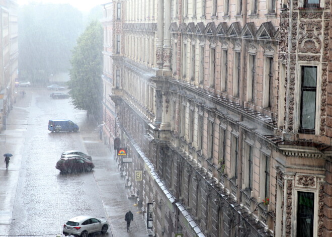 Ceturtdienas vakarā daļā Latvijas gaidāms lietus un pērkona negaiss